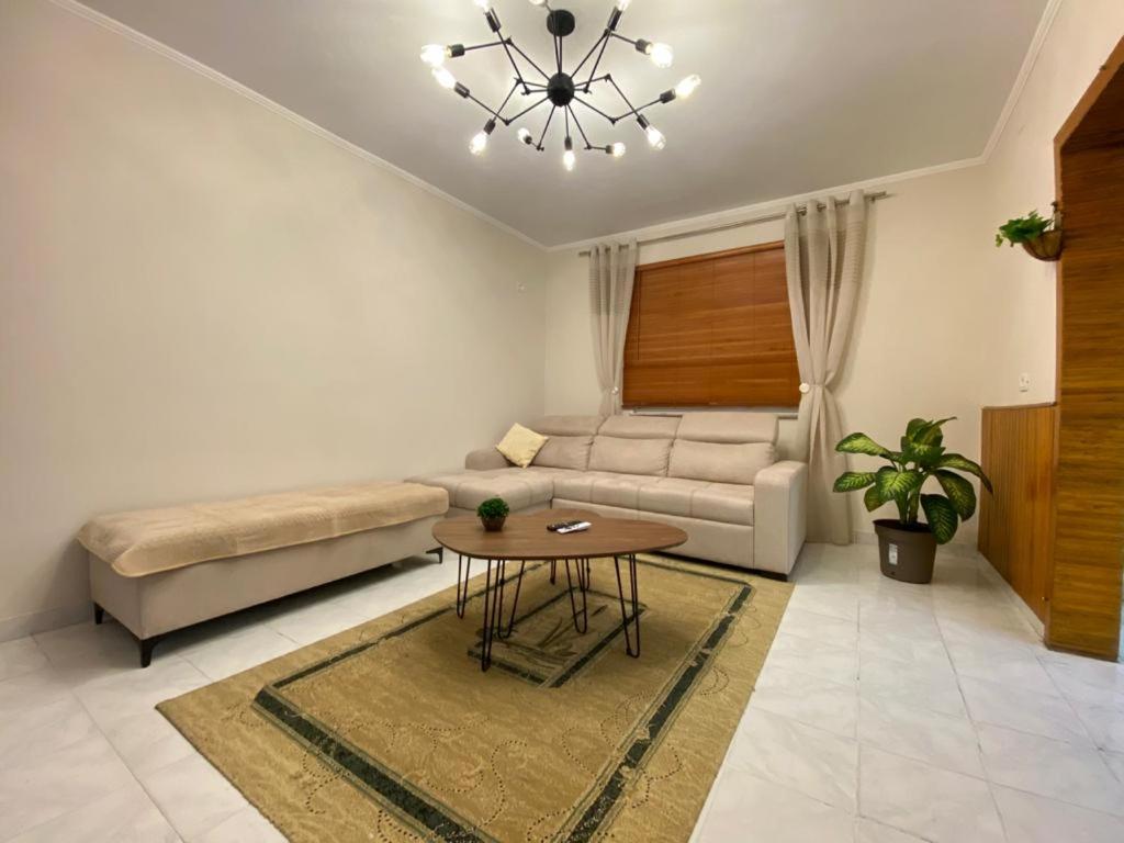 Lucas Apartment Tiranë Eksteriør bilde
